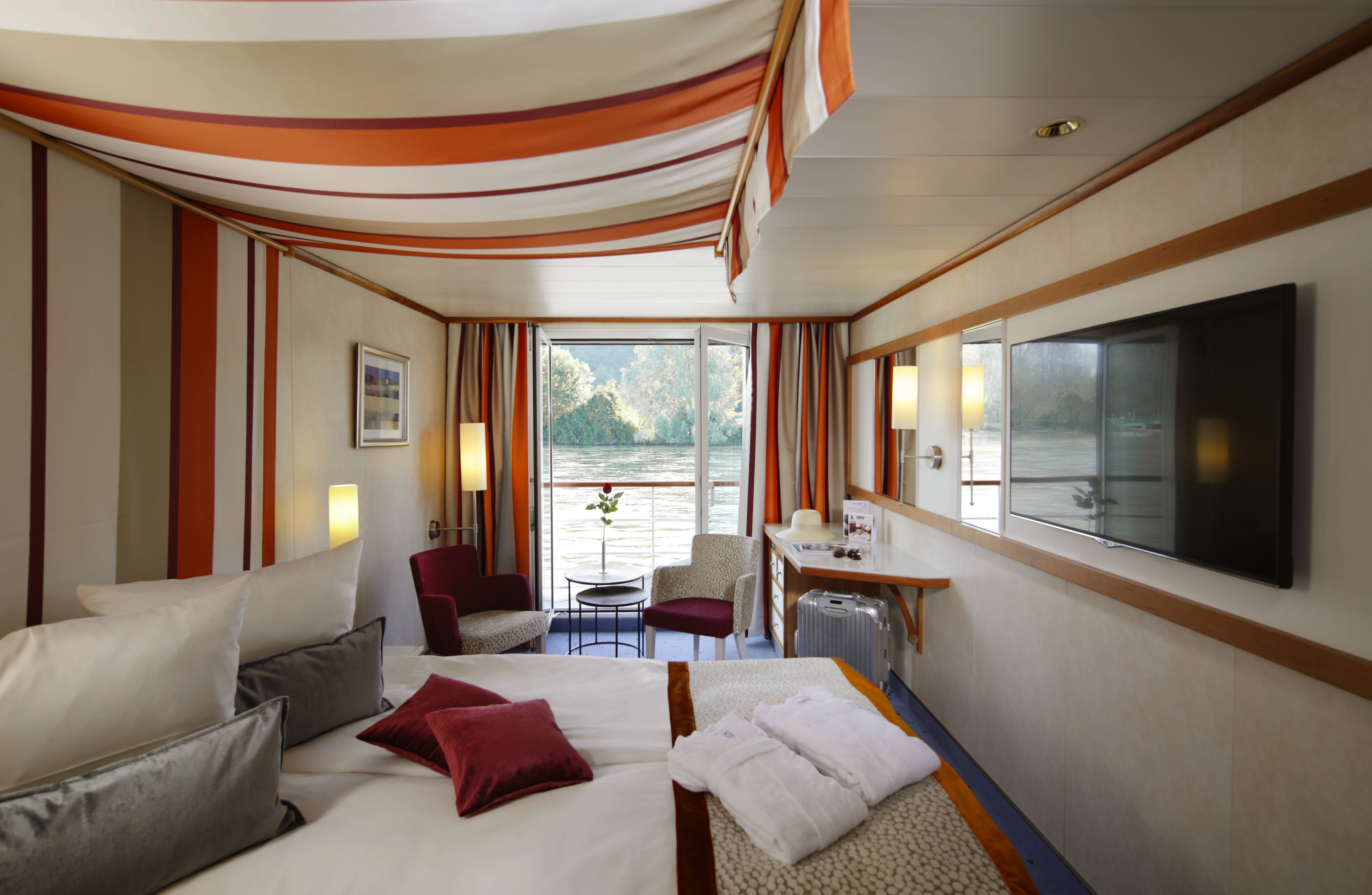 2-Bed Outside Cabin, C